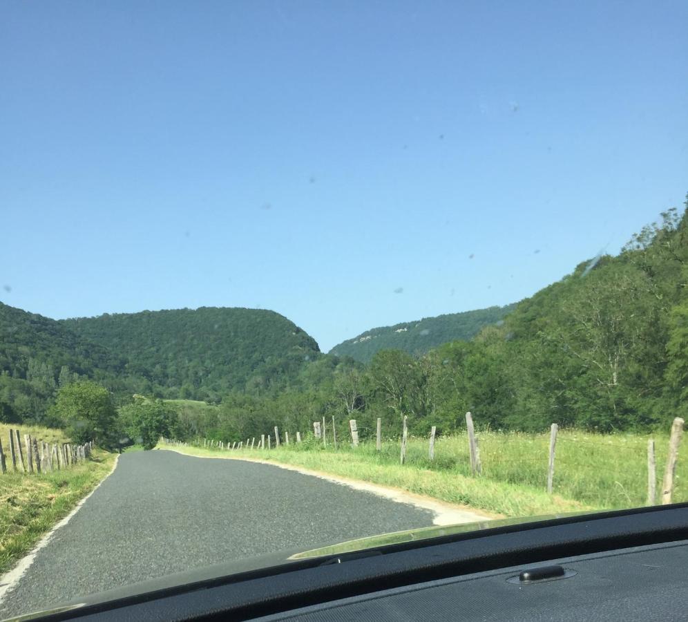 Gite Des Reculees Ladoye-sur-Seille ภายนอก รูปภาพ