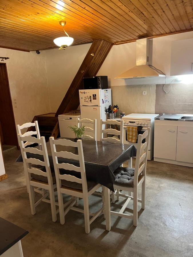 Gite Des Reculees Ladoye-sur-Seille ภายนอก รูปภาพ